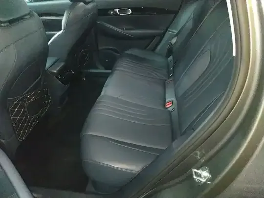 Geely Galaxy E5 2024 (4300 км)