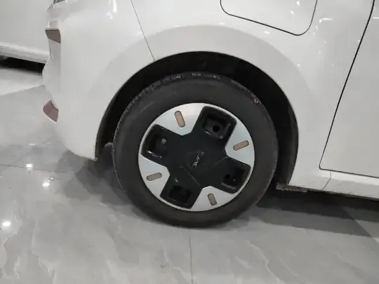 JAC Yiwei E10X 2024 (22799 км)