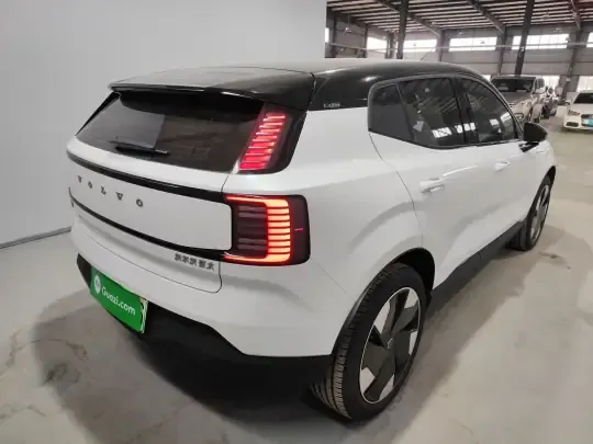 Volvo EX30 2025 (1300 км)