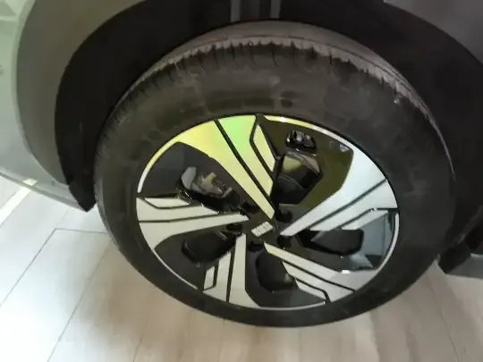 Geely Galaxy E5 2024 (9400 км)