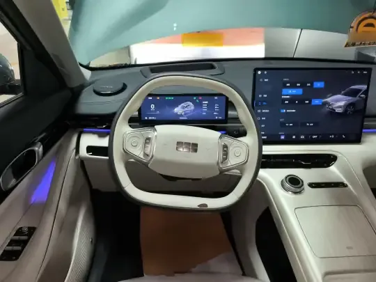 Geely Galaxy E5 2024 (9400 км)