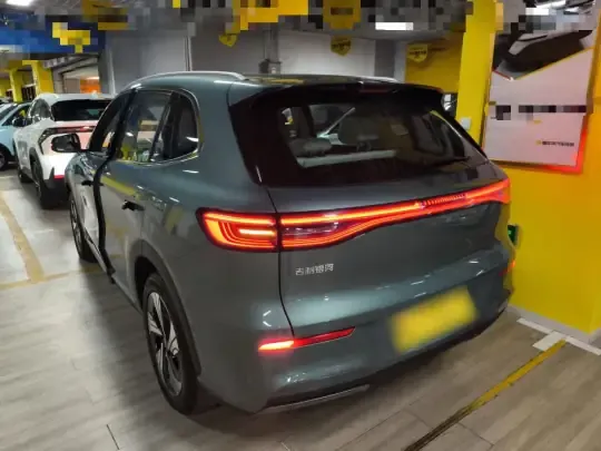 Geely Galaxy E5 2024 (9400 км)