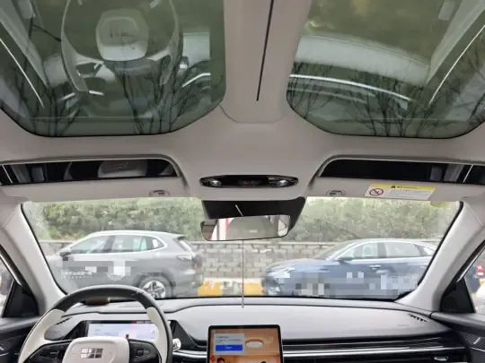 Geely Galaxy L6 2024 (16900 км)