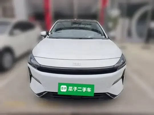 Geely Galaxy L6 2024 (16900 км)
