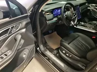 Hongqi HS7 PHEV 2024 (25099 км)