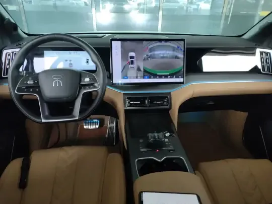 BYD Song L DM-i 2024 (27400 км)