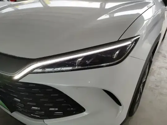 BYD Song L DM-i 2024 (27400 км)