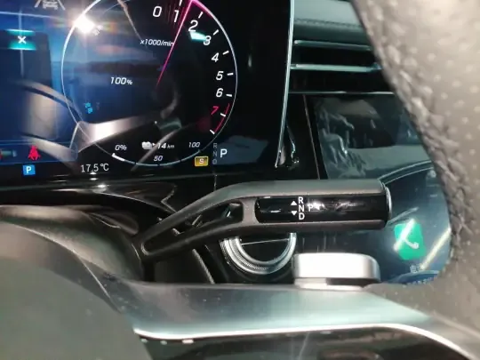 Mercedes-Benz E-Class New Energy 2024 (1100 км)