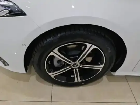 Mercedes-Benz A-Class 2025 (100 км)