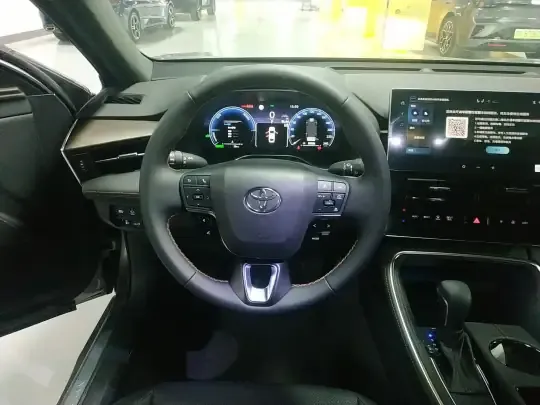 Toyota Avalon 2024 (100 км)