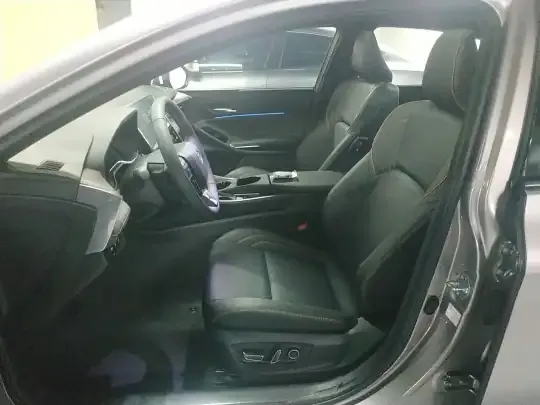 Toyota Avalon 2024 (100 км)