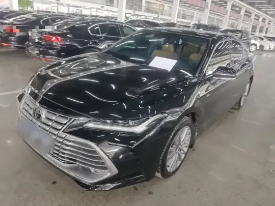 Toyota Avalon 2024 (17300 км)