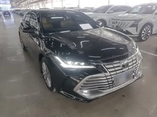 Toyota Avalon 2024 (17300 км)