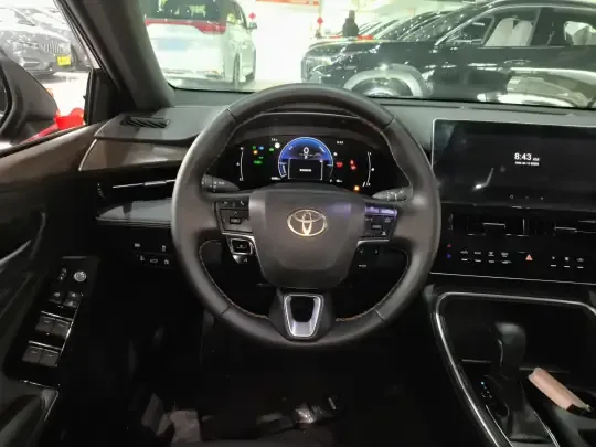 Toyota Avalon 2024 (6600 км)