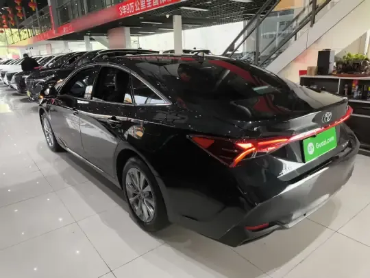 Toyota Avalon 2024 (6600 км)
