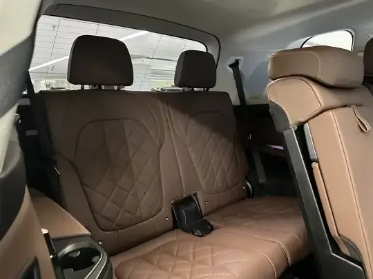BMW X7 2024 (25000 км)