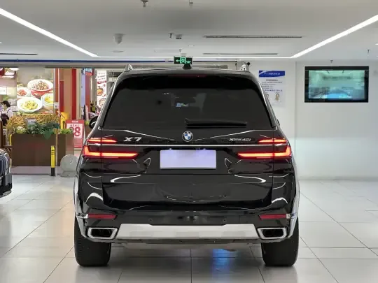 BMW X7 2024 (25000 км)