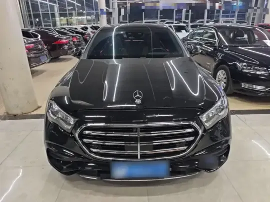 Mercedes-Benz E-Class 2024 (41100 км)