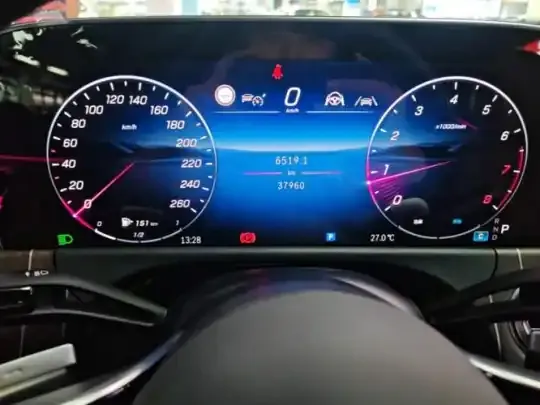 Mercedes-Benz E-Class 2024 (38000 км)
