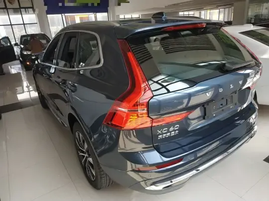 Volvo XC60 2025 (3600 км)