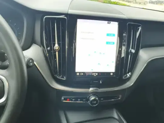 Volvo XC60 2025 (10000 км)