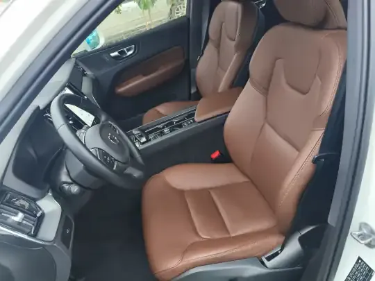 Volvo XC60 2025 (10000 км)