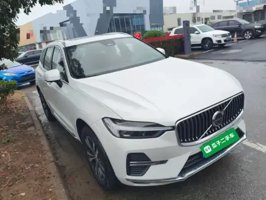 Volvo XC60 2025 (10000 км)