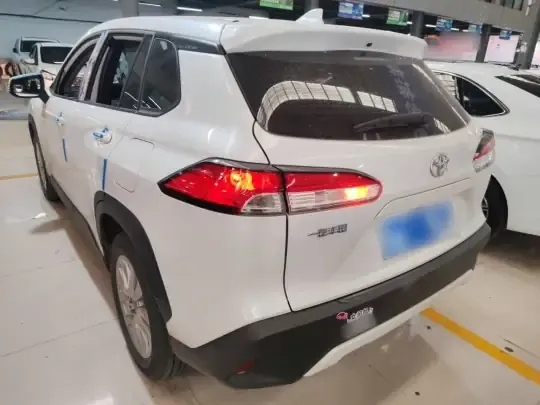 Toyota Corolla Cross 2024 (10900 км)