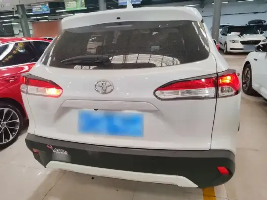Toyota Corolla Cross 2024 (10900 км)