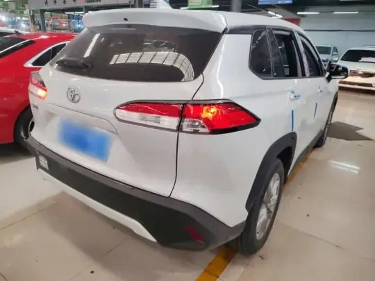 Toyota Corolla Cross 2024 (10900 км)