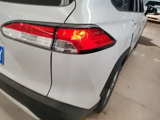 Toyota Corolla Cross 2024 (10900 км)