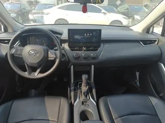 Toyota Corolla Cross 2024 (9700 км)