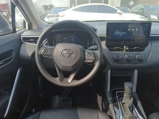 Toyota Corolla Cross 2024 (9700 км)