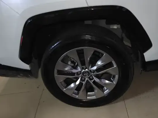 Toyota Wildlander 2024 (12300 км)