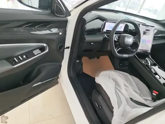 Geely Auto Emgrand X7 Sport 2024 (100 км)