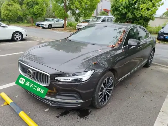Volvo S90 2025 (8600 км)
