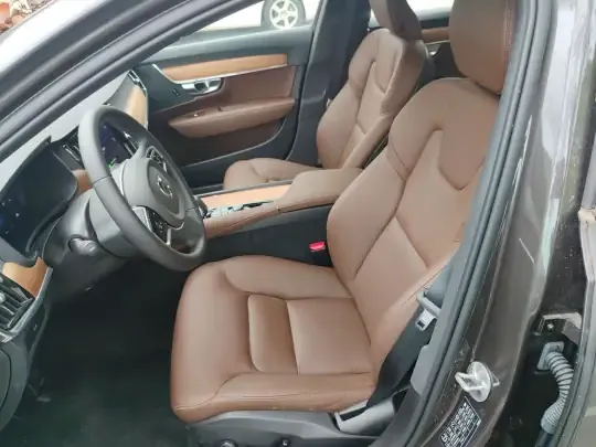 Volvo S90 2025 (8600 км)