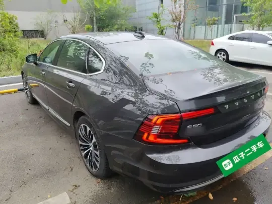 Volvo S90 2025 (8600 км)