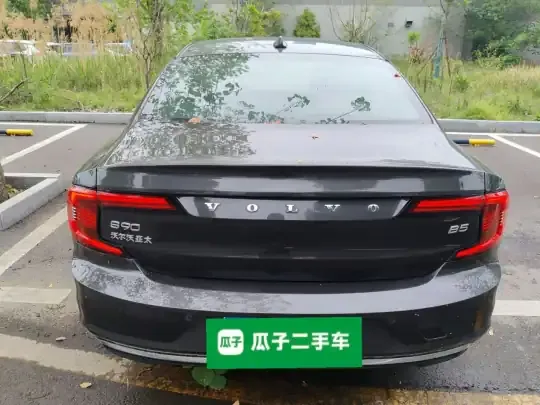 Volvo S90 2025 (8600 км)