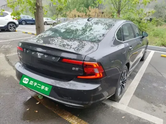 Volvo S90 2025 (8600 км)