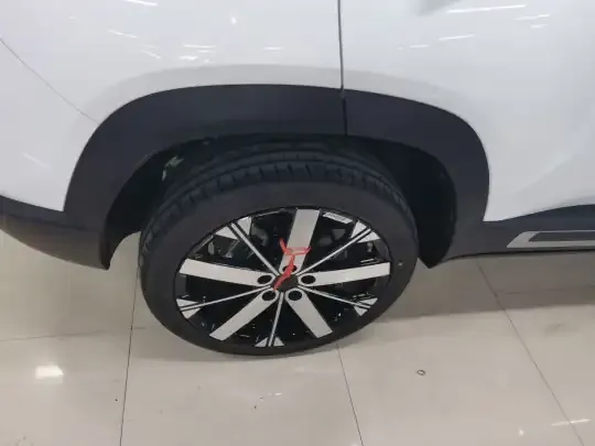 Geely Auto icon 2025 (7100 км)
