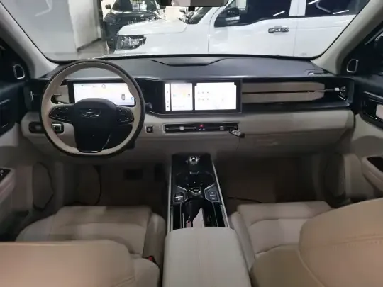 Geely Auto icon 2025 (7100 км)