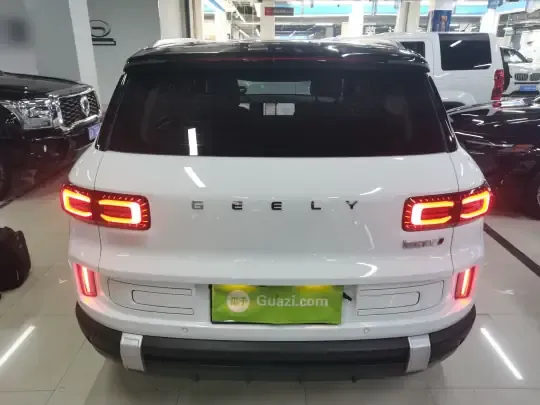Geely Auto icon 2025 (7100 км)