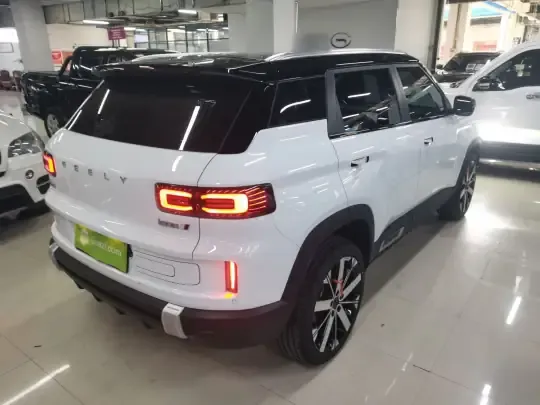 Geely Auto icon 2025 (7100 км)