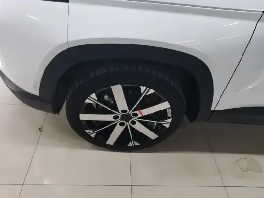 Geely Auto icon 2025 (7100 км)