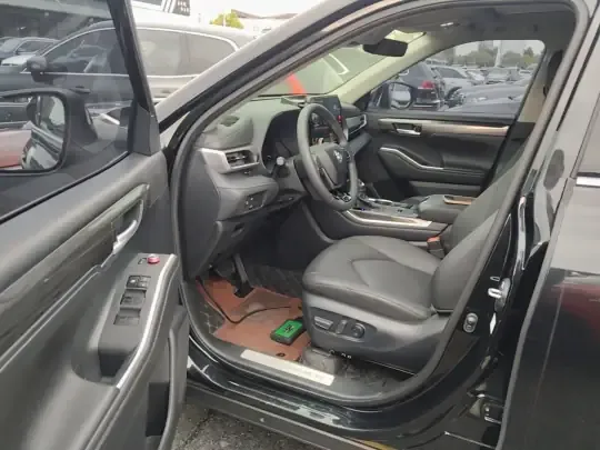 Toyota Highlander 2024 (53000 км)