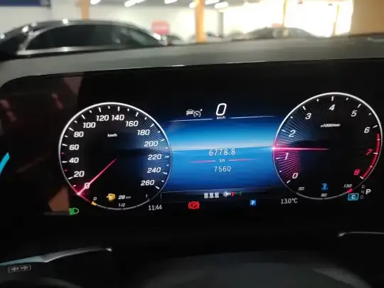 Mercedes-Benz GLB 2024-Year Restyled GLB 200 Dynamic Edition  (7700 км)