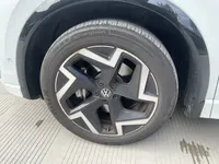 Volkswagen Tiguan L 2024 (8800 км)