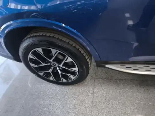Mercedes-Benz GLC 2024 (100 км)
