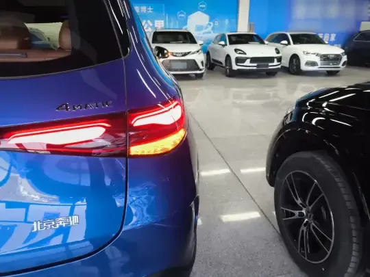 Mercedes-Benz GLC 2024 (100 км)